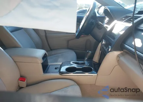 2013 Toyota Camry Hybrid Xle z USA, uszkodzony, nr VIN 4T1BD1FK1DU079832